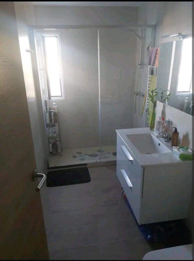 Amplia Habitacion En Vivienda Duplex Madrid Eksteriør billede